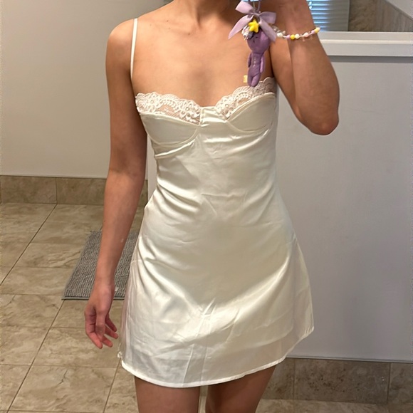 3 item mini dresses - Picture 4 of 8